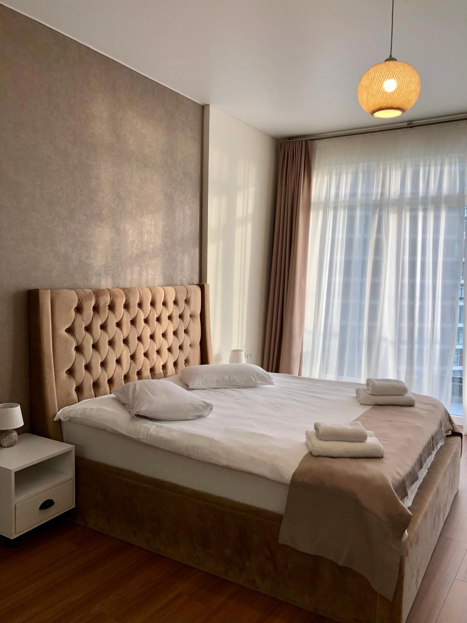 White Apartment Batumi Exterior foto