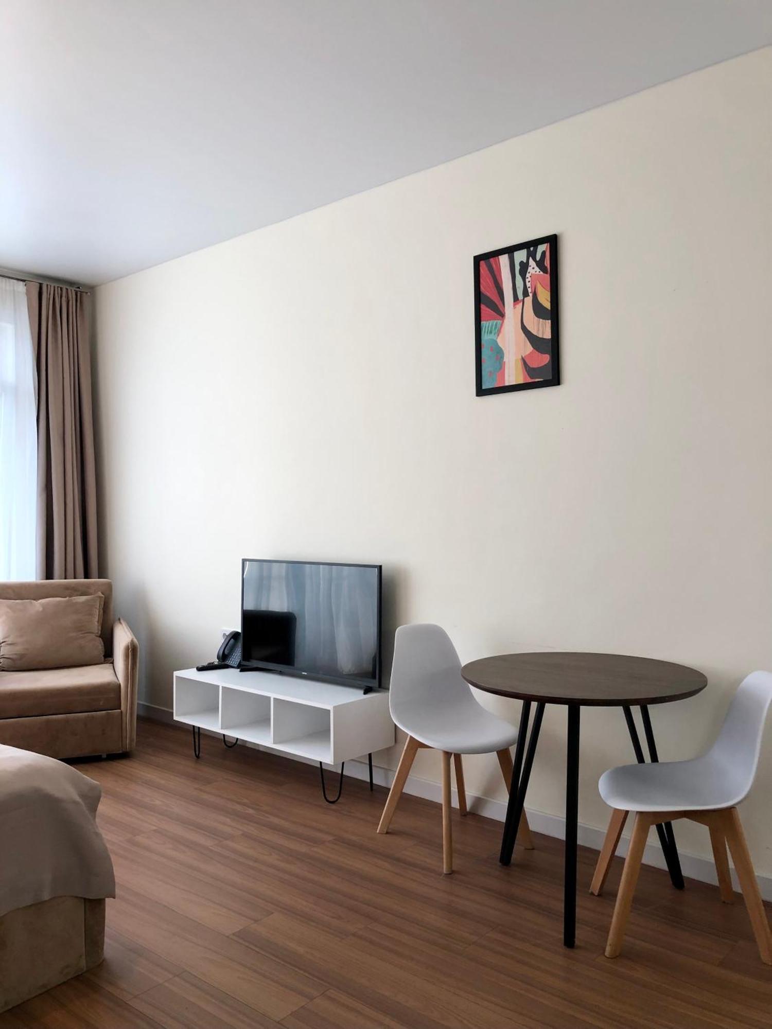 White Apartment Batumi Exterior foto