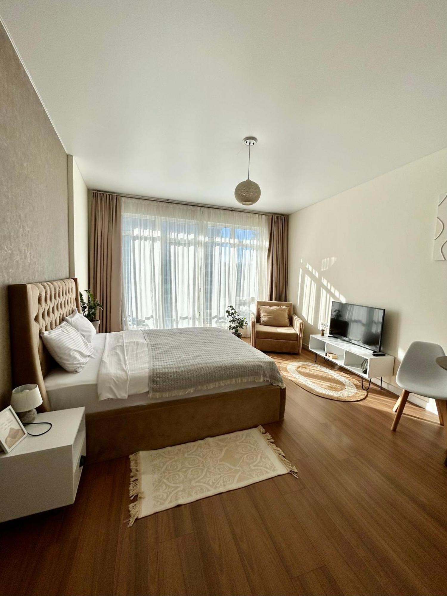 White Apartment Batumi Exterior foto
